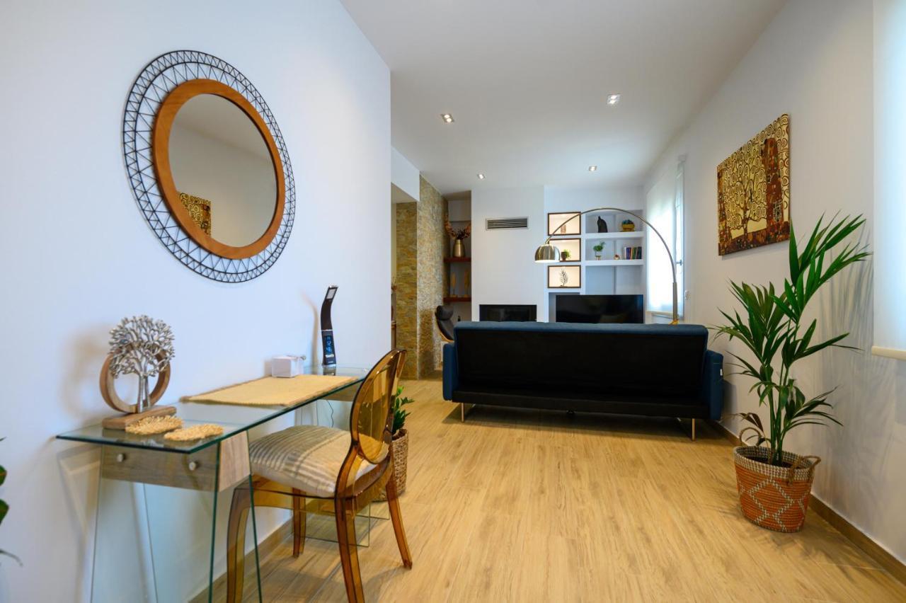 Chic Apartment In Nature, 5-Min Walk To The Beach Kalamata Exteriér fotografie