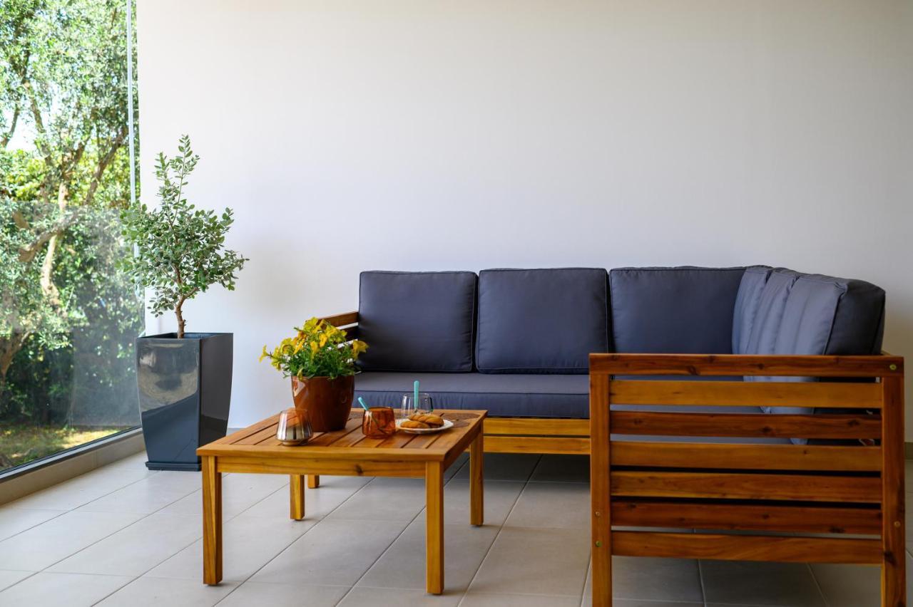 Chic Apartment In Nature, 5-Min Walk To The Beach Kalamata Exteriér fotografie