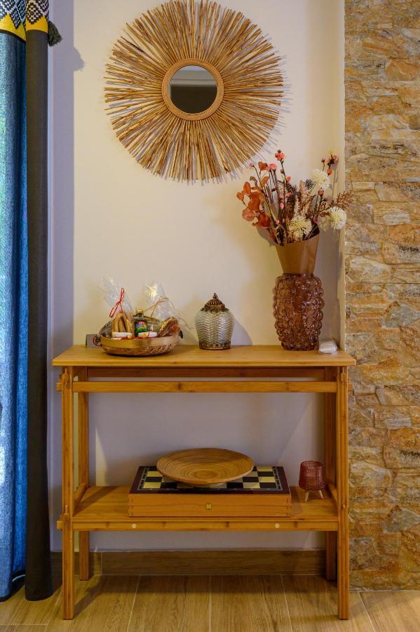 Chic Apartment In Nature, 5-Min Walk To The Beach Kalamata Exteriér fotografie