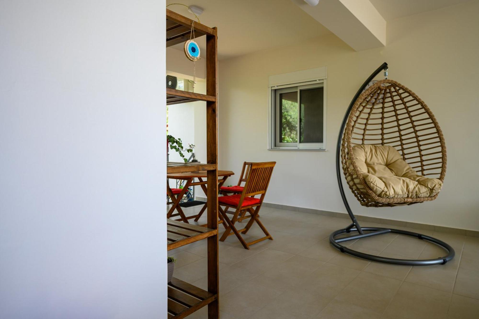 Chic Apartment In Nature, 5-Min Walk To The Beach Kalamata Exteriér fotografie